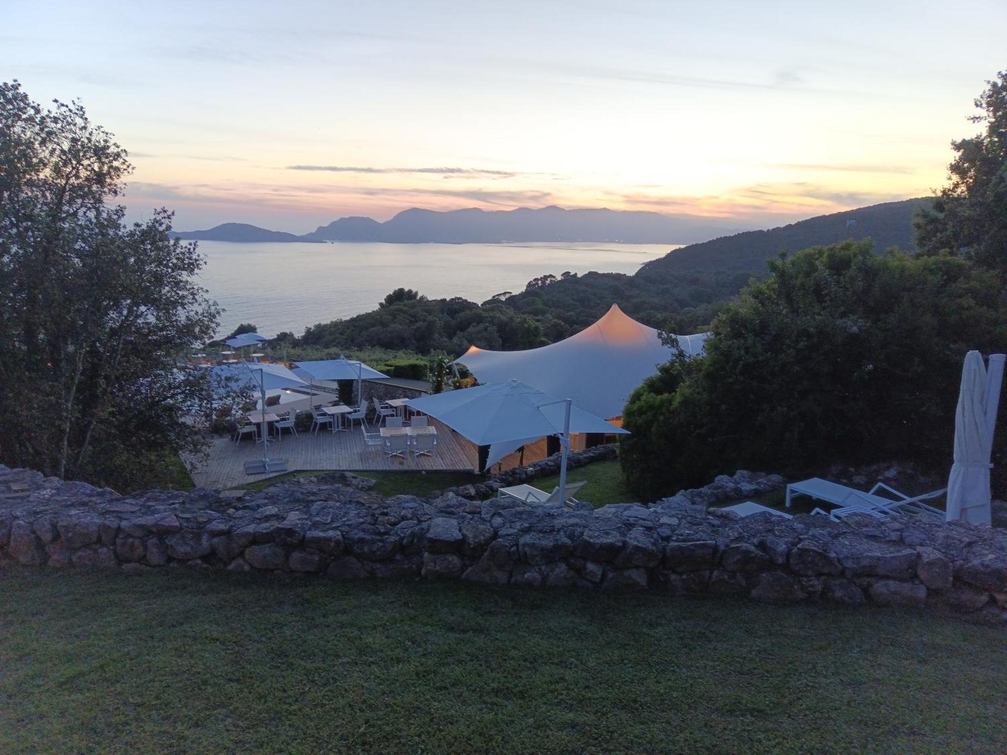 Cinque Terre House With Breakfast Andoptional Access To Pool, Jacuzzi & Sauna *
