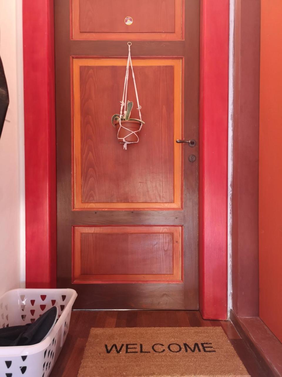 Cinque Terre House With Breakfast Andoptional Access To Pool, Jacuzzi & Sauna Apartment Sarzana