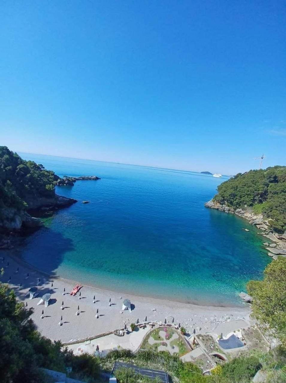 Apartment Cinque Terre House With Breakfast Andoptional Access To Pool, Jacuzzi & Sauna