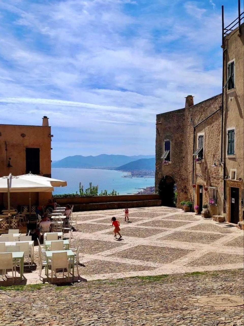 Cinque Terre House With Breakfast Andoptional Access To Pool, Jacuzzi & Sauna Apartment