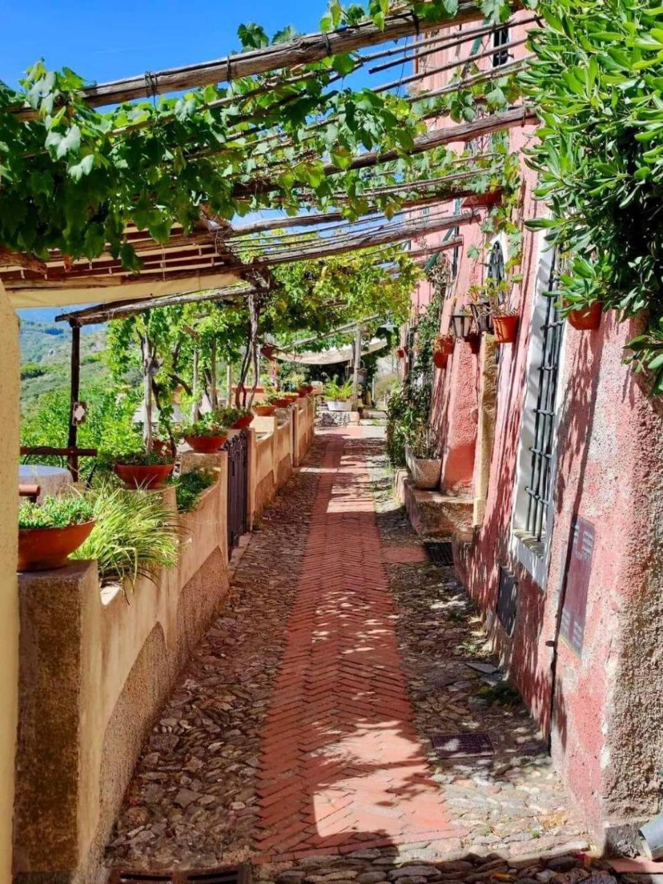 Apartment Cinque Terre House With Breakfast Andoptional Access To Pool, Jacuzzi & Sauna