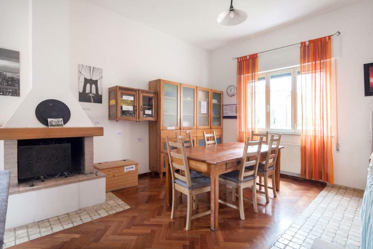 Cinque Terre House With Breakfast Andoptional Access To Pool, Jacuzzi & Sauna Sarzana